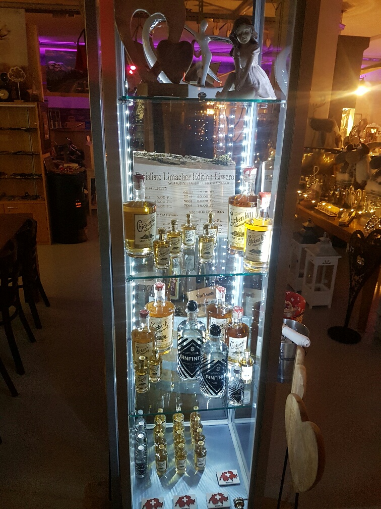 Gin und Whisky aus Hünenberg